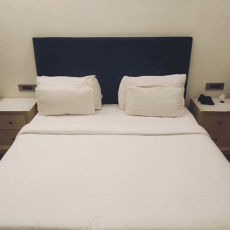 Hôtel Satvik By Chhabra à New Delhi Extérieur photo