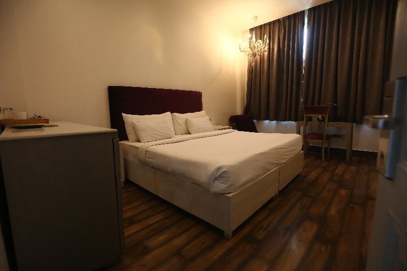 Hôtel Satvik By Chhabra à New Delhi Extérieur photo